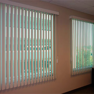 Bali Fiddlestix Free Hanging Fabric or Channel Panel Vertical Blind (4444 Blinds) photo