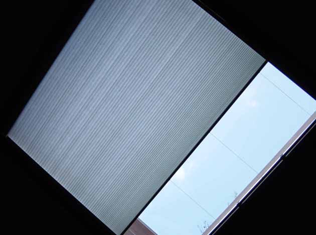 single cell light filtering skylight